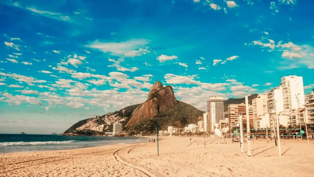Encontre as melhores opcoes de imoveis no Leblon o bairro mais cobicado do Rio de Janeiro 1