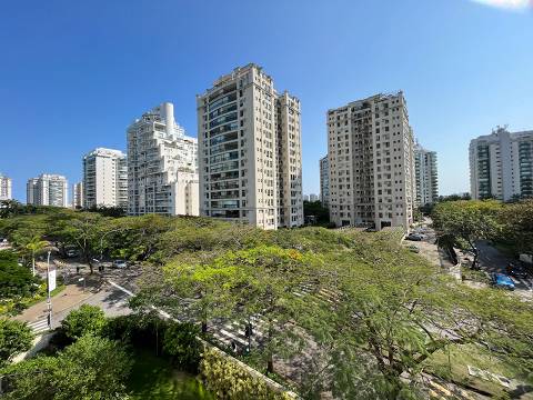 Apartamento com 4 Quartos no Condomínio Saint Barth, Península - Barra da Tijuca
