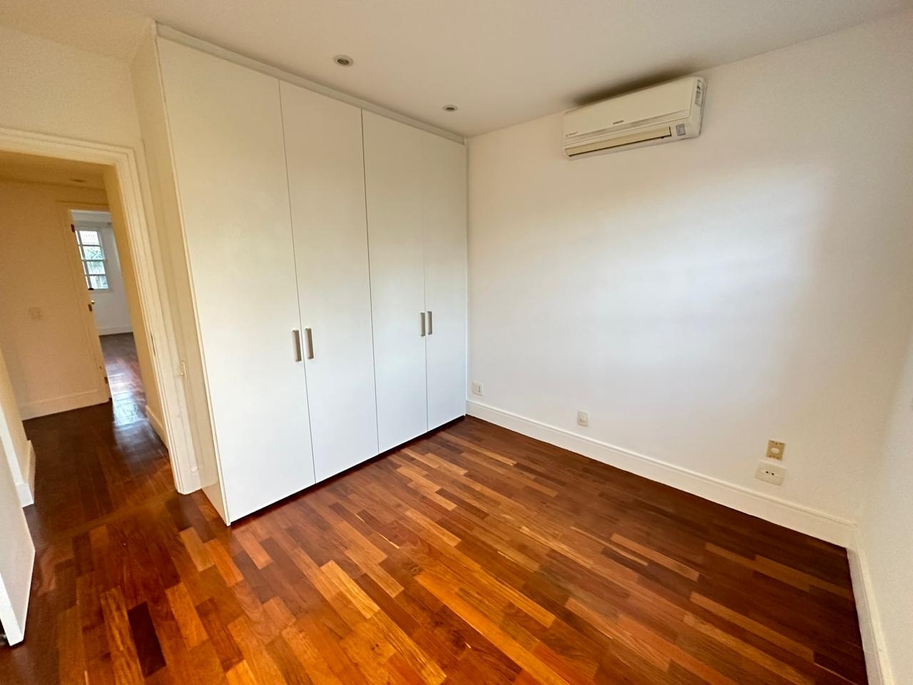Apartamento no Condomínio Ocean Front 110m2 - Av. Lúcio Costa - Barra da Tijuca