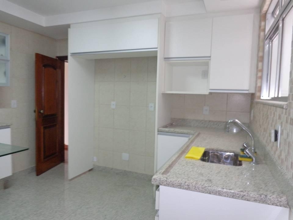 Apartamento no Condomínio Jardim Oceânico 185m2 - Av. Lúcio Costa - Barra da Tijuca