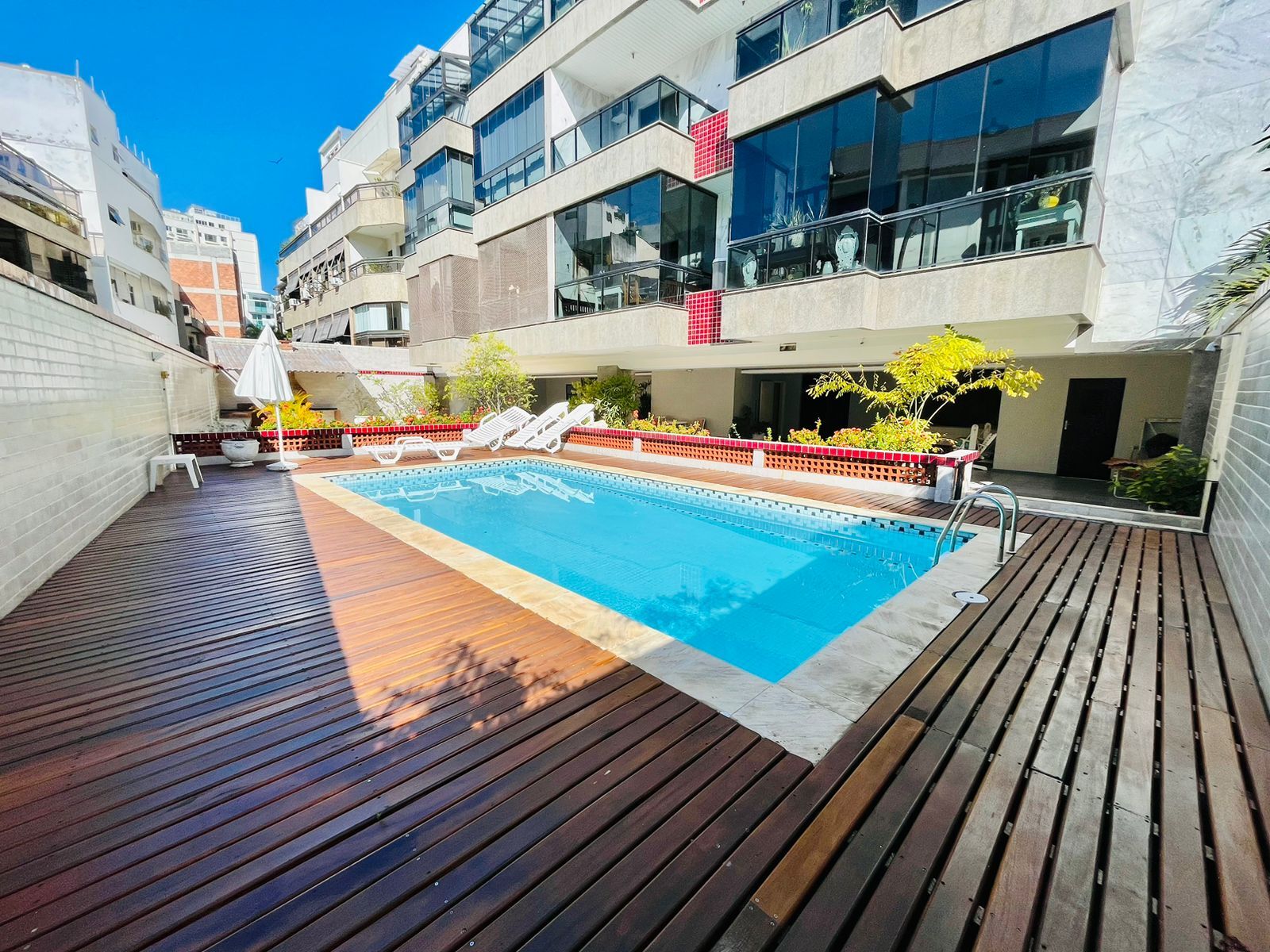 Apartamento no Condomínio Jardim Oceânico 310m2 - Barra da Tijuca
