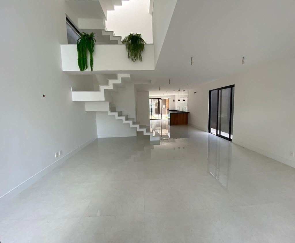 Casa no Condomínio Interlagos de Itaúna 350m2 - Barra da Tijuca