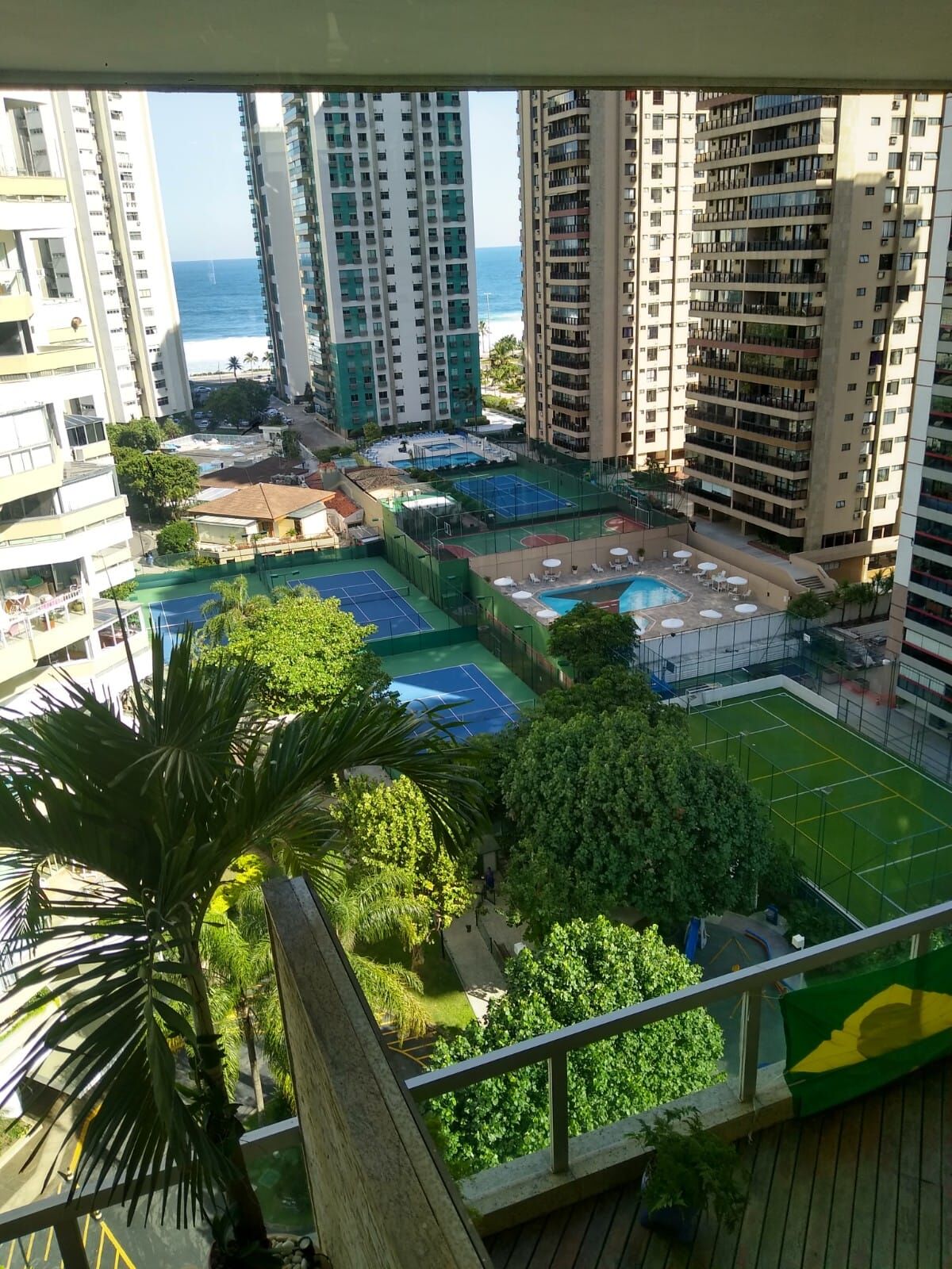 Apartamento no Atlântico Sul 3 Quartos 230m2 - Av. Lúcio Costa Barra da Tijuca