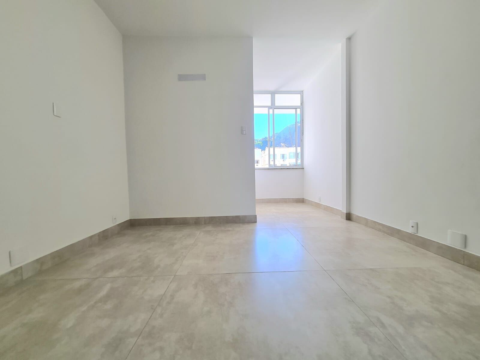 Apartamento na Rua Barão de Ipanema 3 Quartos 180M2 - Copacabana