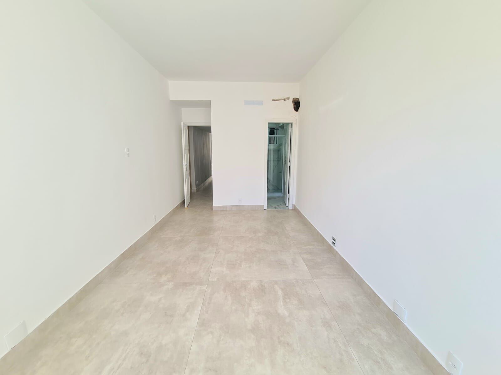 Apartamento na Rua Barão de Ipanema 3 Quartos 180M2 - Copacabana