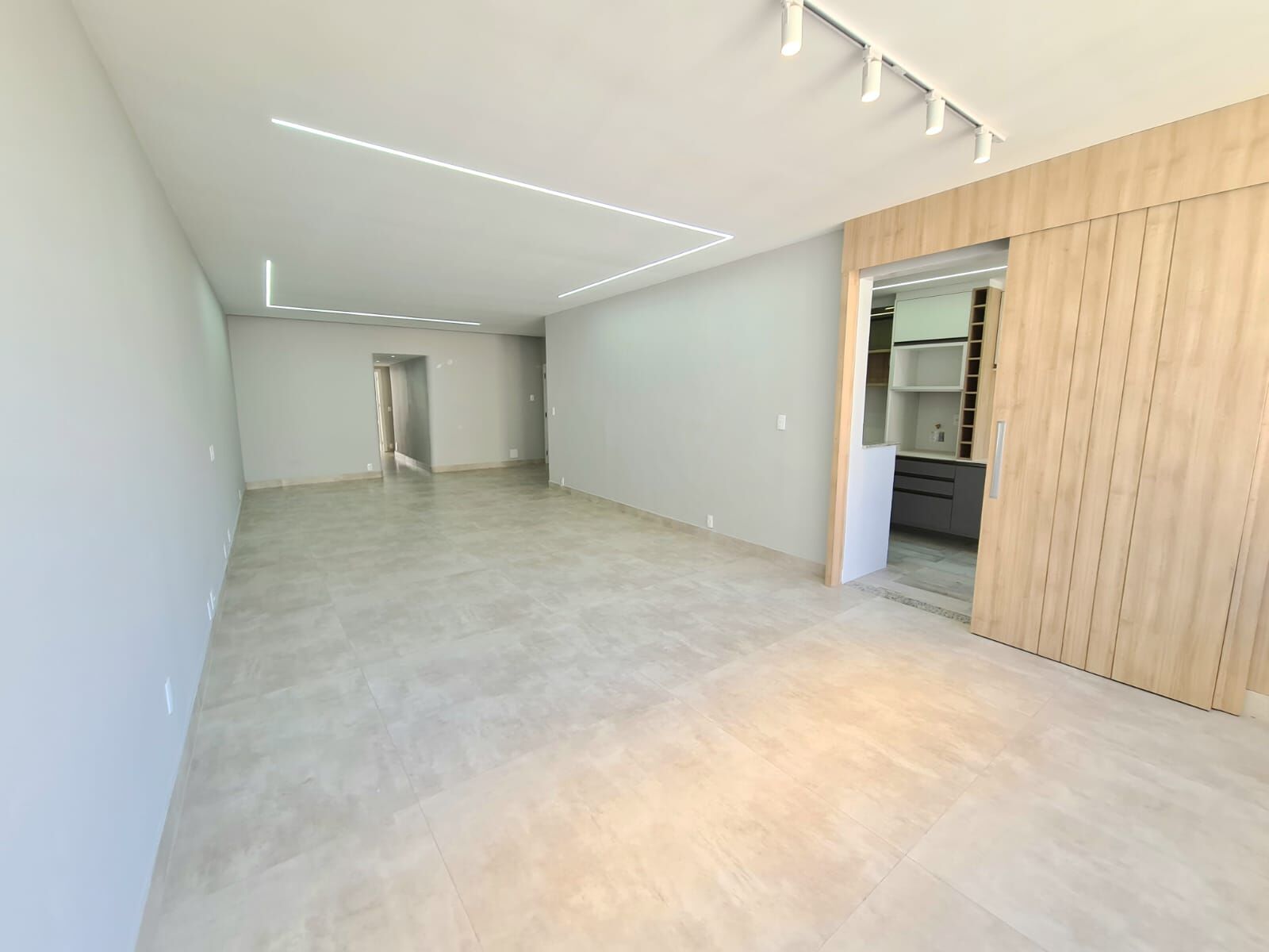 Apartamento na Rua Barão de Ipanema 3 Quartos 180M2 - Copacabana