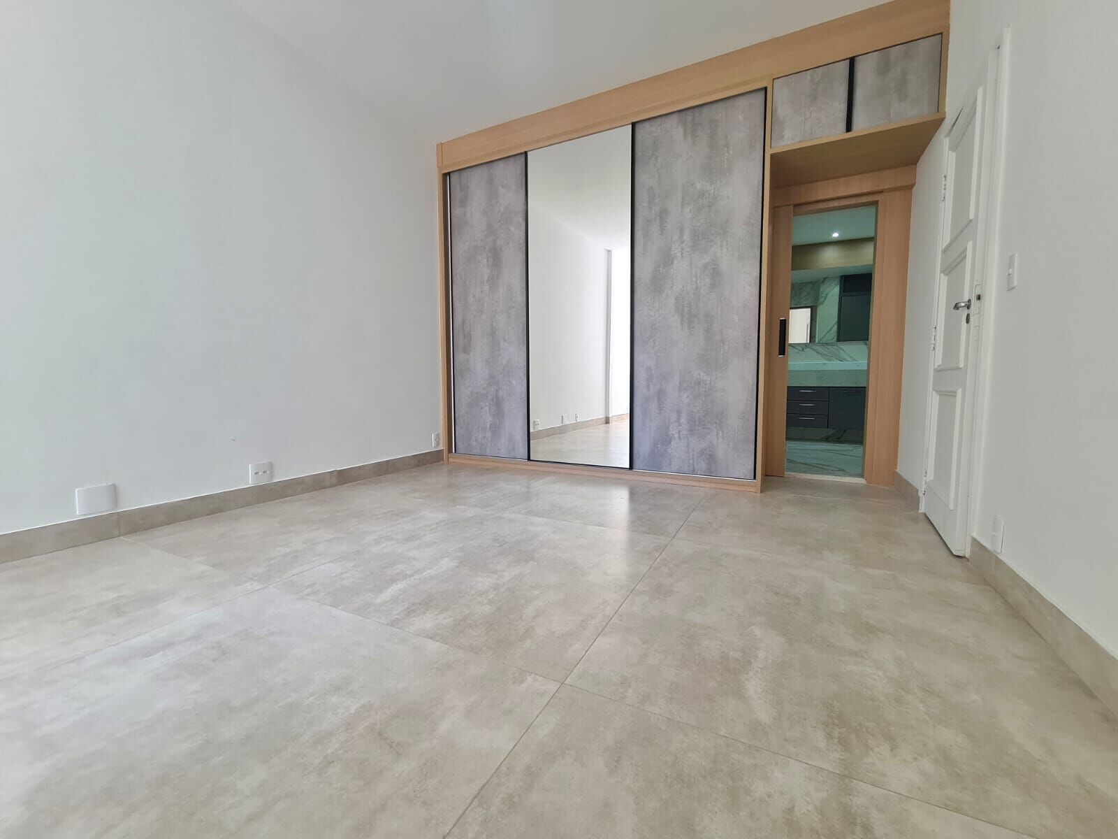 Apartamento na Rua Barão de Ipanema 3 Quartos 180M2 - Copacabana