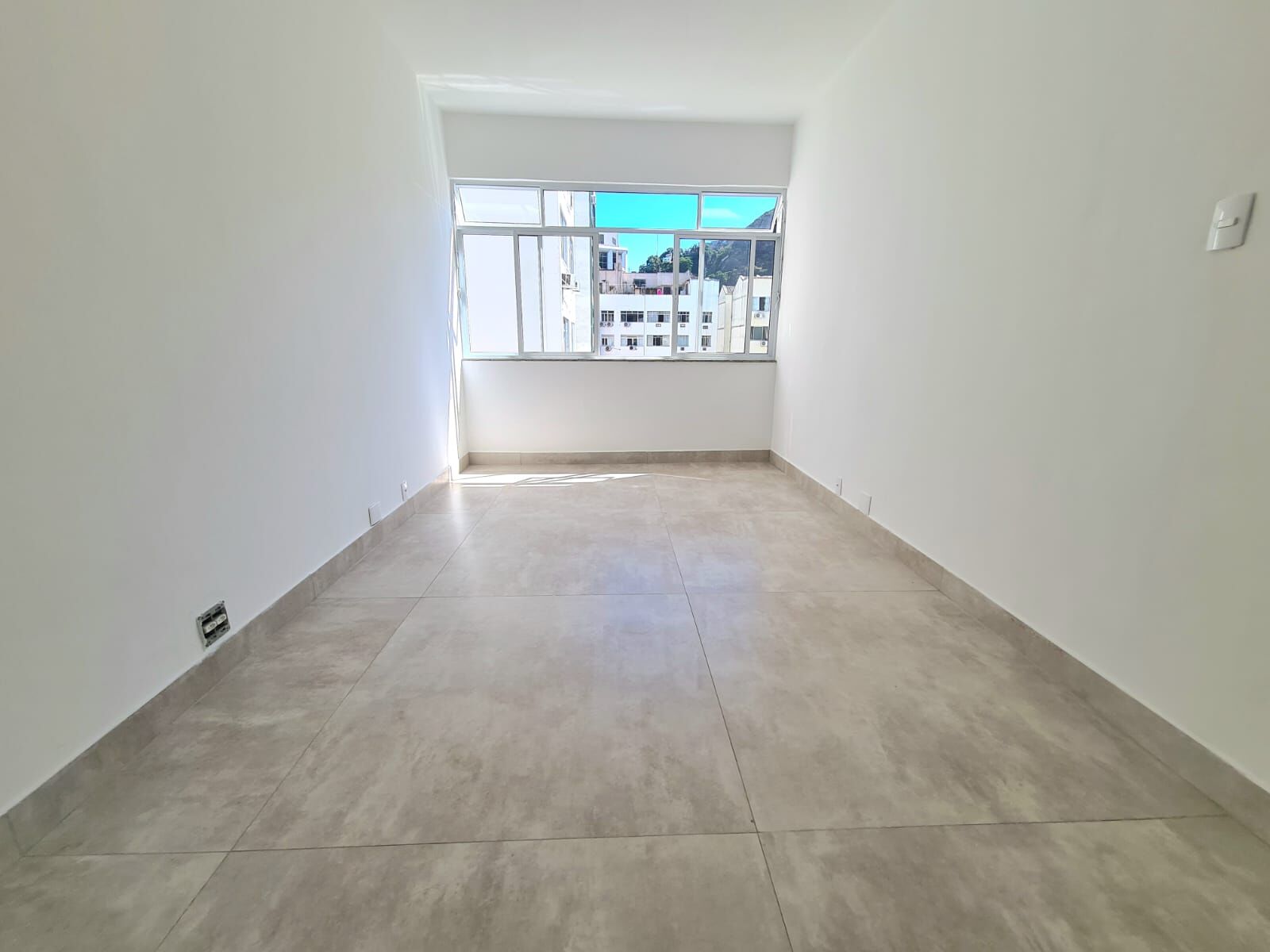 Apartamento na Rua Barão de Ipanema 3 Quartos 180M2 - Copacabana