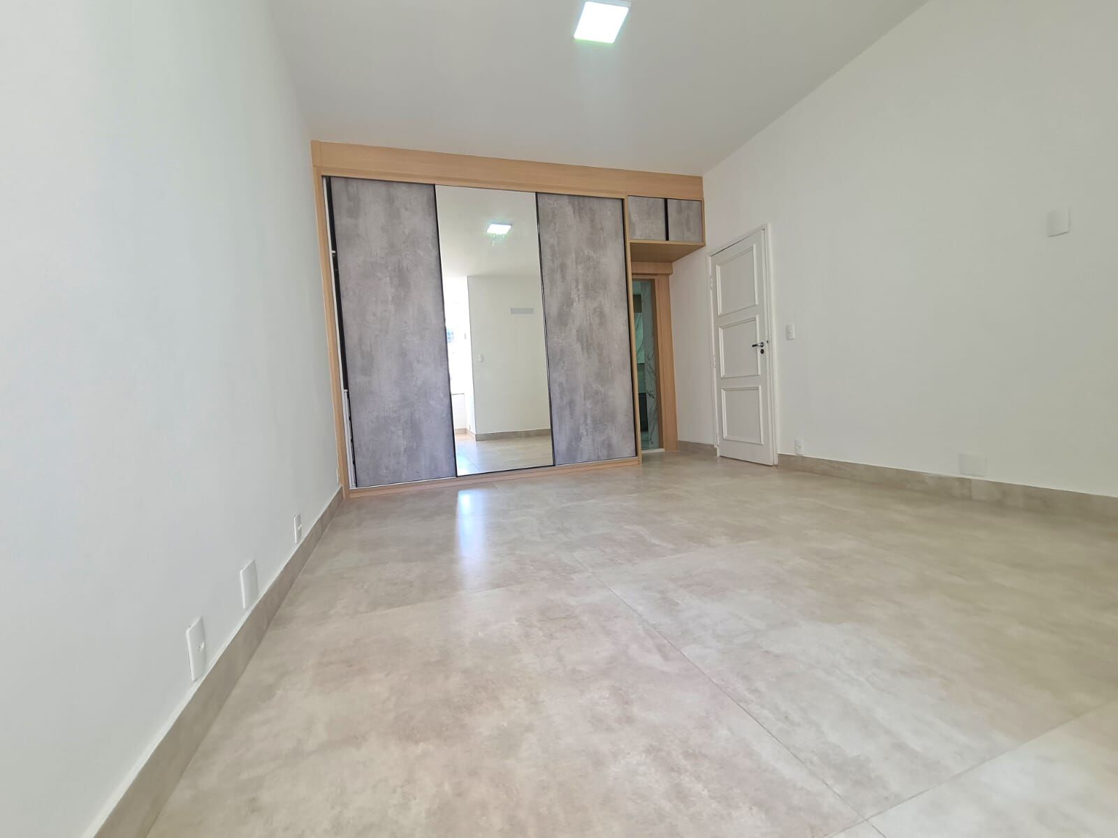 Apartamento na Rua Barão de Ipanema 3 Quartos 180M2 - Copacabana