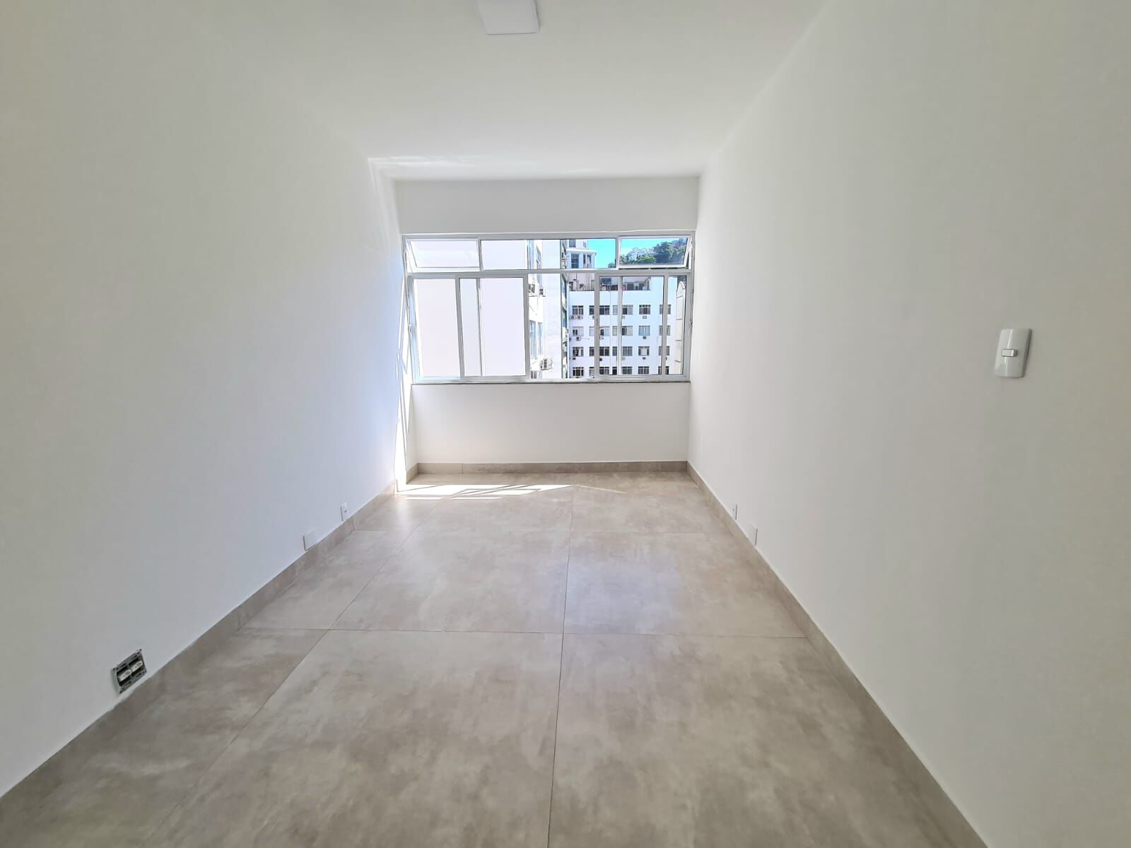 Apartamento na Rua Barão de Ipanema 3 Quartos 180M2 - Copacabana