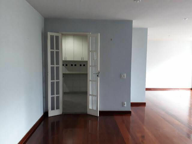 Apartamento na Av. Epitacio Pessoa 3 Quartos 160m2 - Lagoa