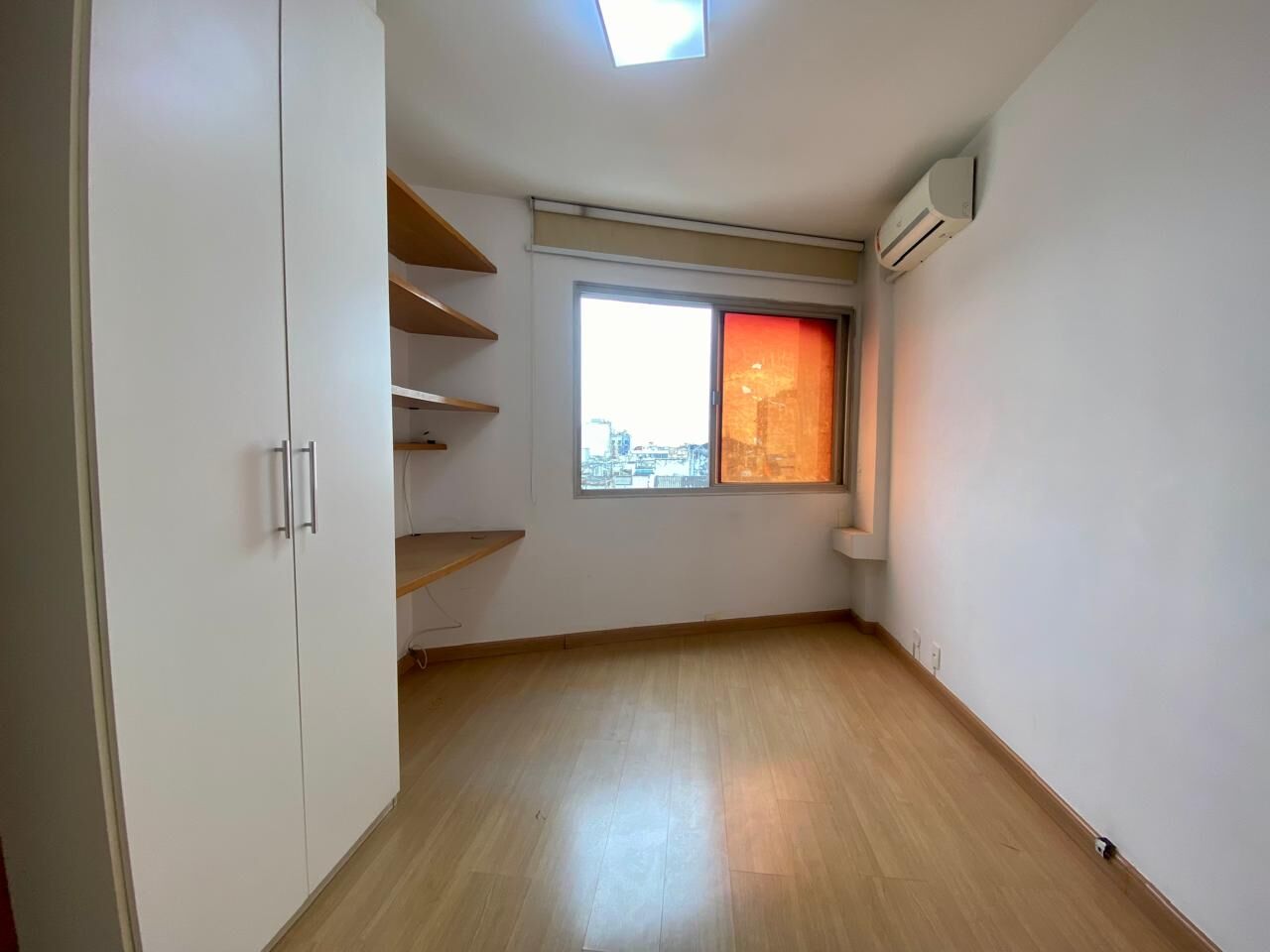 Apartamento 167m2 na Rua Bulhões de Carvalho 3 Quartos - Copacabana