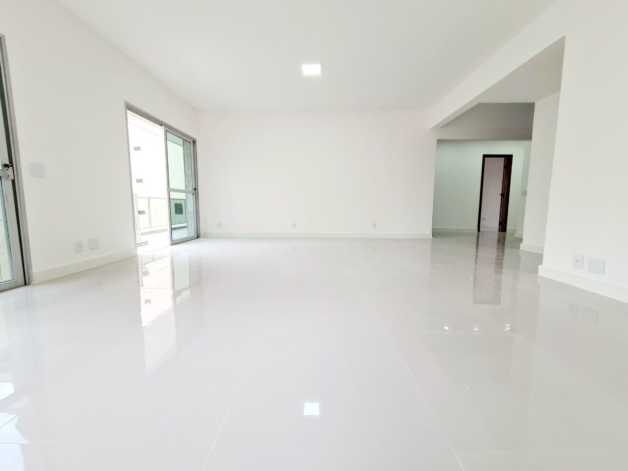 Apartamento 185m2 na Rua Francisco Otaviano 4 Quartos - Copacabana