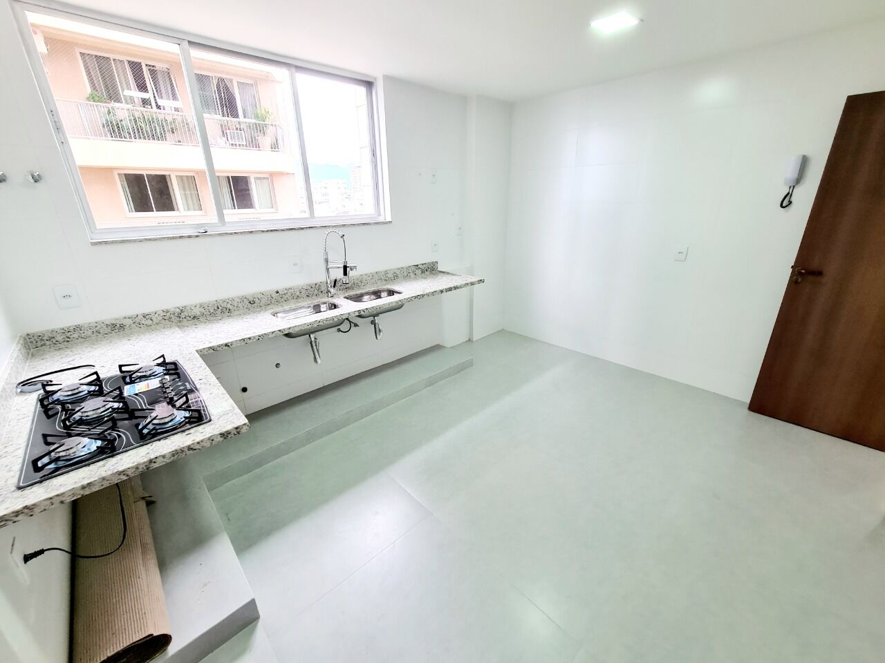 Apartamento 185m2 na Rua Francisco Otaviano 4 Quartos - Copacabana