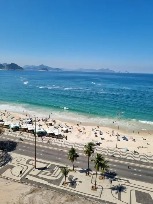 Apartamento 210m2 na Av. Atlântica 2 Quartos - Copacabana