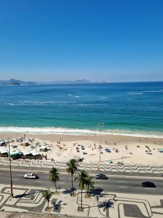 Apartamento 210m2 na Av. Atlântica 2 Quartos - Copacabana