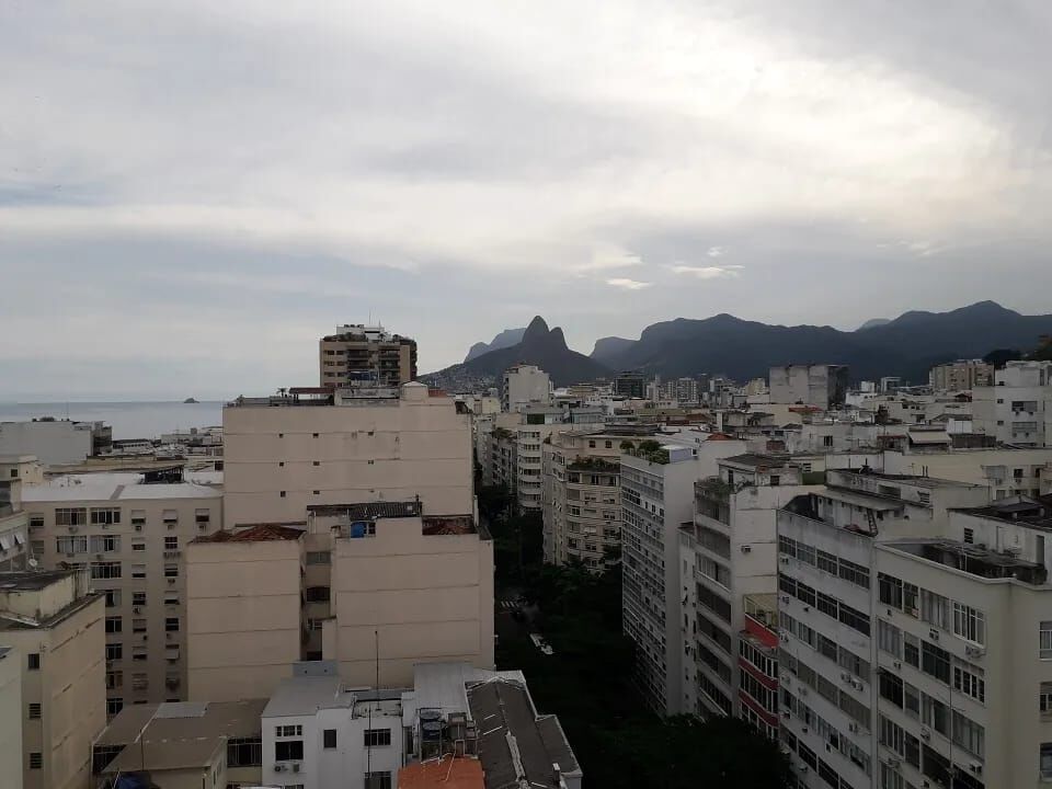 Cobertura 234m2 na Av. Rainha Elisabeth 4 Quartos - Copacabana