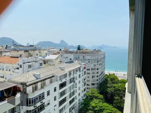 Cobertura 234m2 na Av. Rainha Elisabeth 4 Quartos - Copacabana