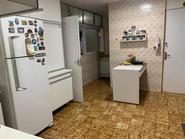 Apartamento 330m2 na Rua Hilário de Gouveia 3 Quartos - Copacabana