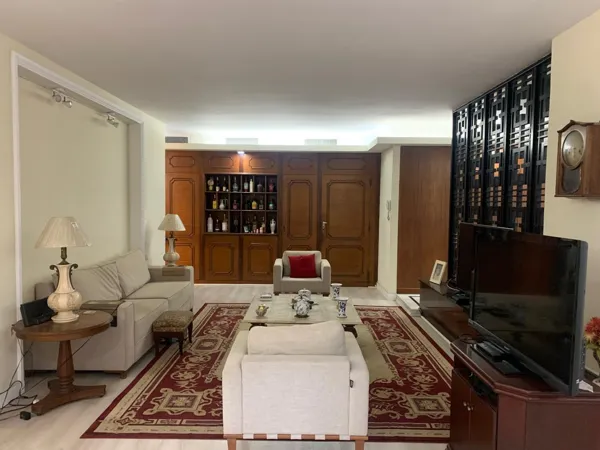 Apartamento 330m2 na Rua Hilário de Gouveia 3 Quartos - Copacabana