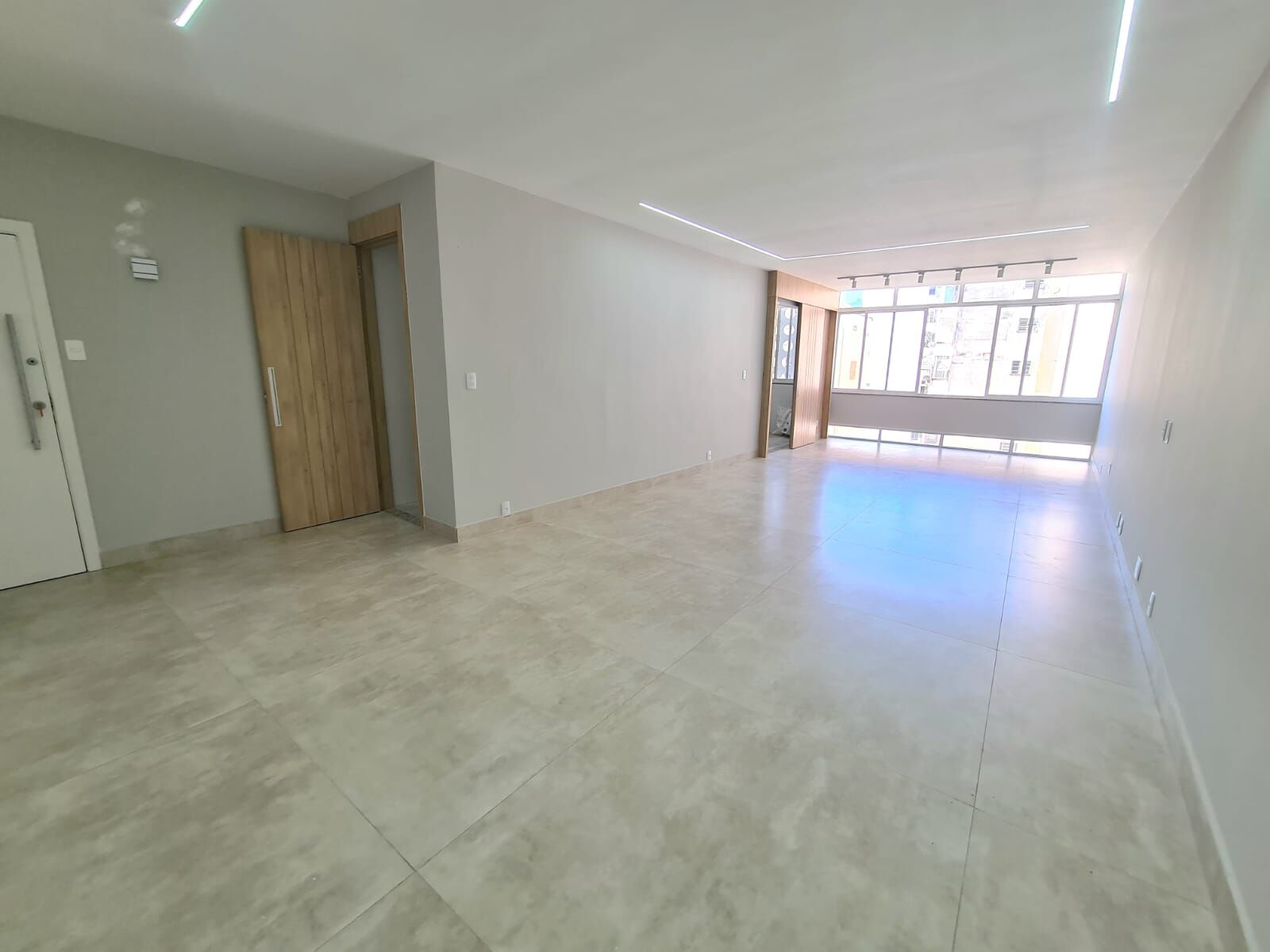 Apartamento na Rua Barão de Ipanema 3 Quartos 180M2 – Copacabana