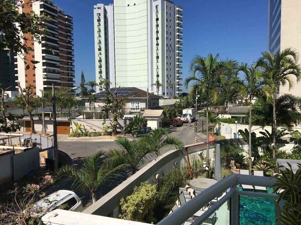 Casa no Jardim Marapendi 4 Quartos 700m2 - Av. Lúcio Costa Barra da Tijuca