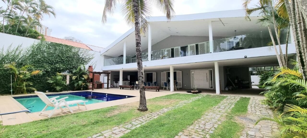 Casa no Santa Helena 5 Quartos 700m2 - Rua Des. Roberto Medeiros Barra da Tijuca 