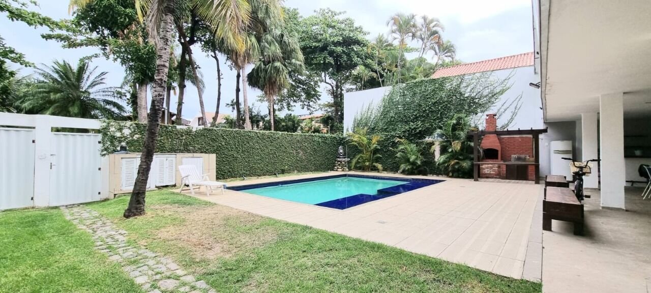 Casa no Santa Helena 5 Quartos 700m2 - Rua Des. Roberto Medeiros Barra da Tijuca 