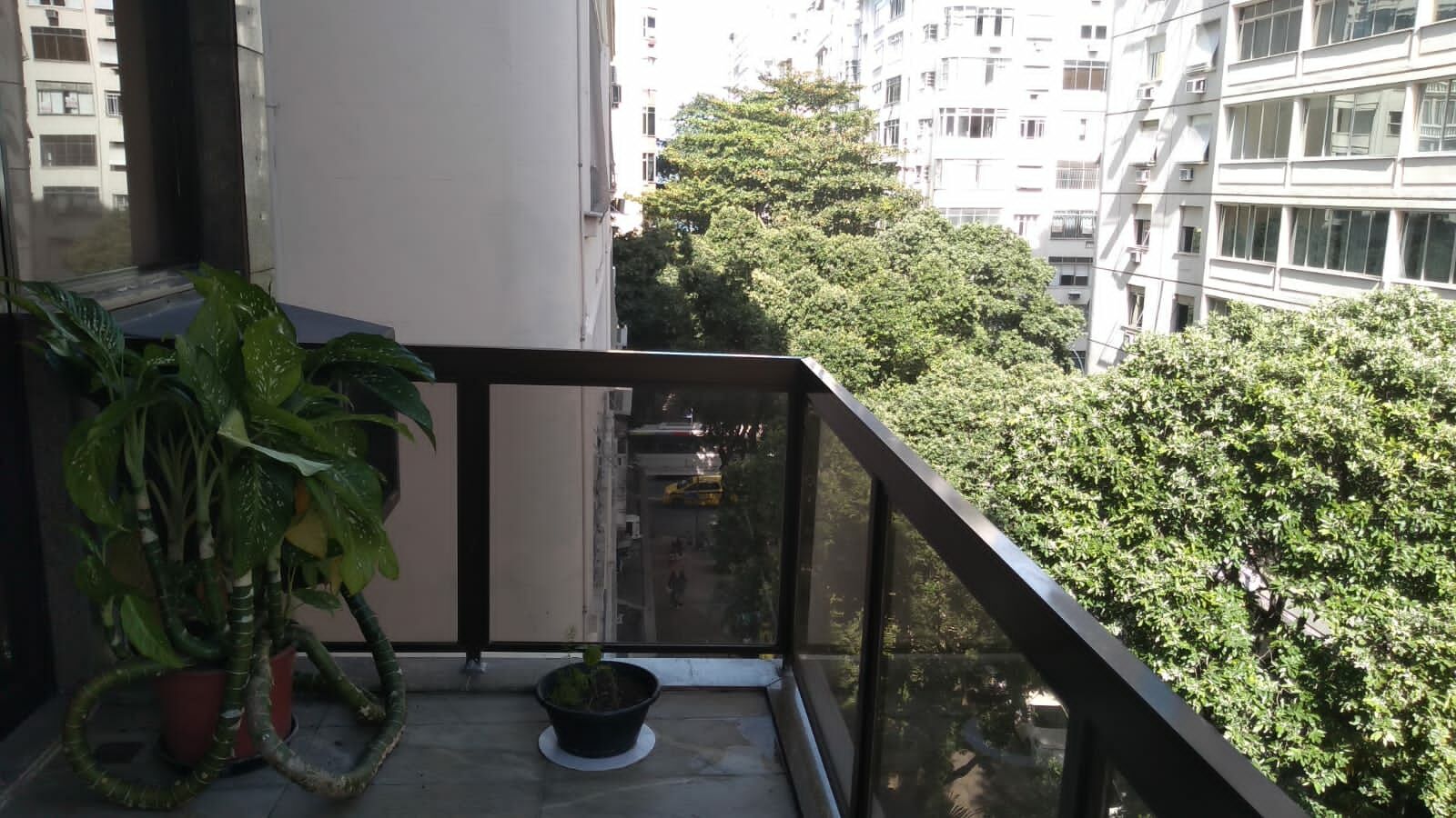 Apartamento na Rua Paula Freitas 3 Quartos 180M2 – Copacabana