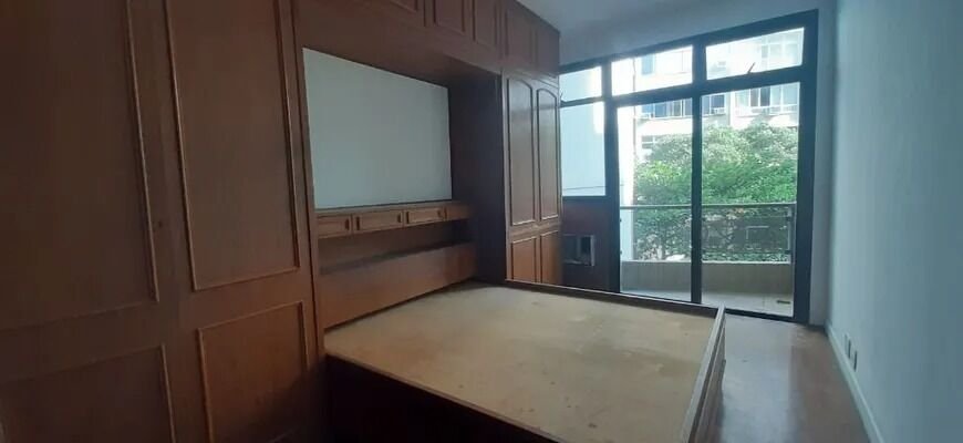 Apartamento 170m2 na Rua Bulhões de Carvalho 3 Quartos - Copacabana