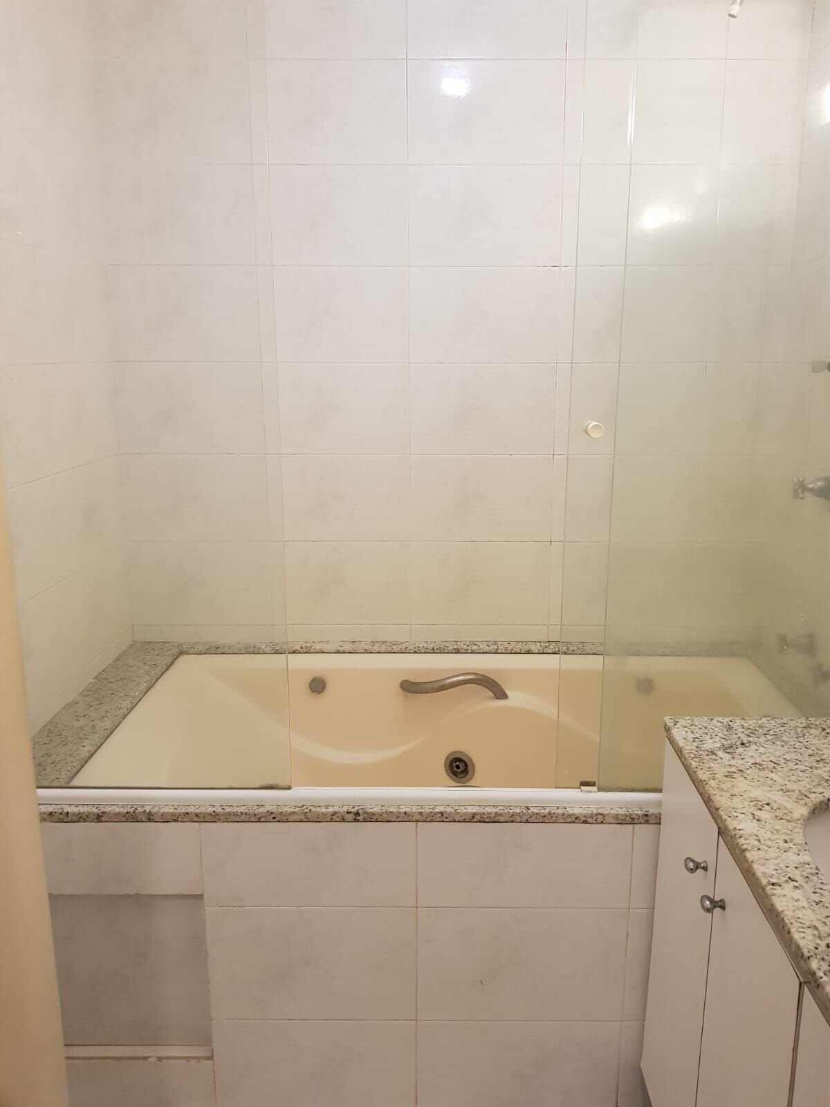 Apartamento 170m2 na Rua Bulhões de Carvalho 3 Quartos - Copacabana