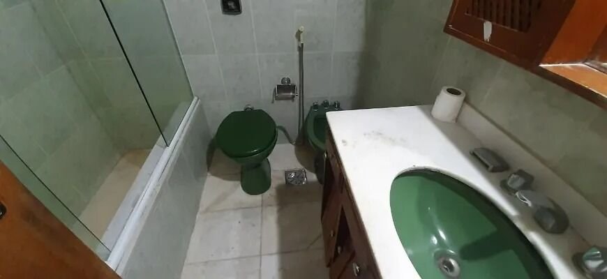 Apartamento 170m2 na Rua Bulhões de Carvalho 3 Quartos - Copacabana