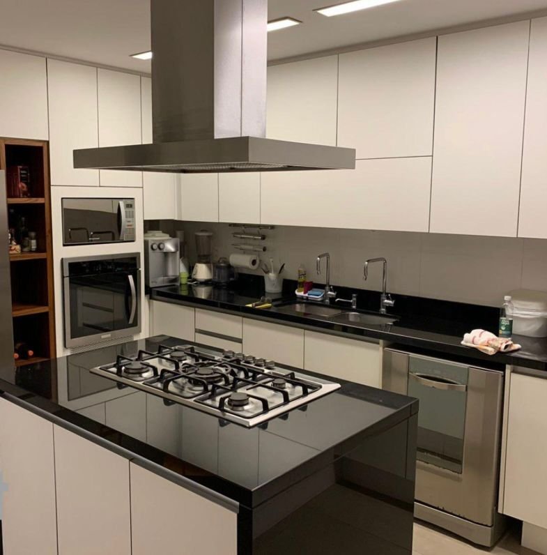 Apartamento 4 Quartos 250m2 na Rua Assis Brasil - Copacabana