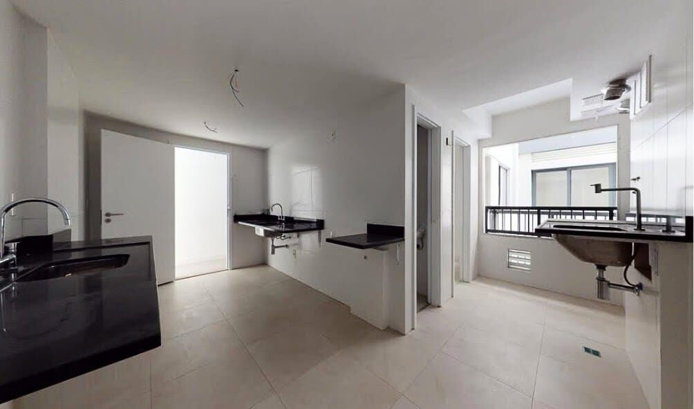 Apartamento 238m2 na Av. Aristides Espinola 4 Quartos - Leblon