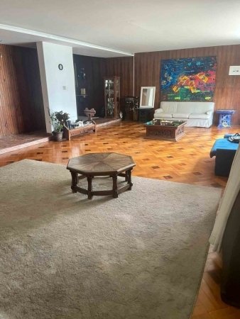 Apartamento 250m2 na Av. Bartolomeu Mitre 4 Quartos - Leblon