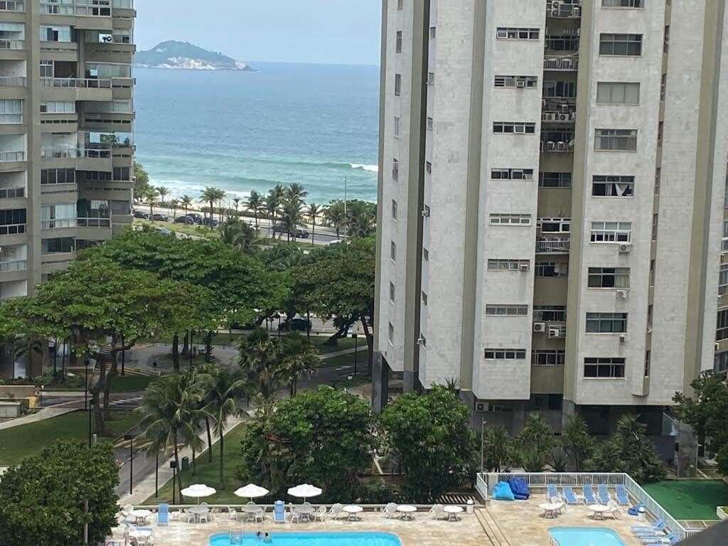 Apartamento na Barra da Tijuca 3 Quartos 145m2 Av. Lúcio Costa