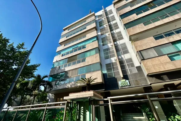 Apartamento na Barra da Tijuca 4 Quartos Praça Advogado Heleno Claudio Frag 210m2 Atol da Lagoa