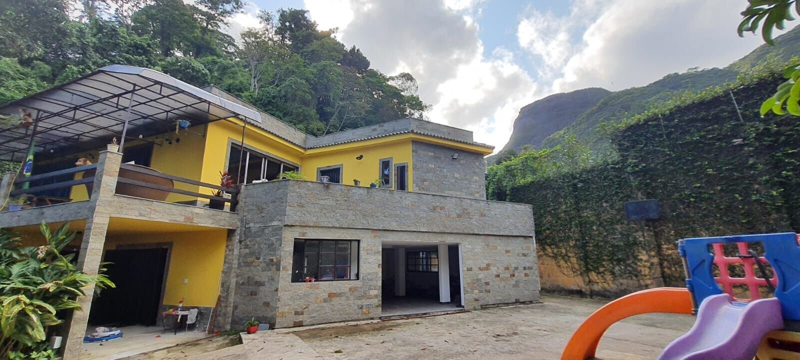 Casa 219m2 na Rua Danton Teixeira 4 Quartos - São Conrado