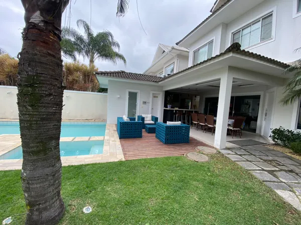 Casa na Barra da Tijuca 4 Quartos 450m2 Av. Di Cavalvanti