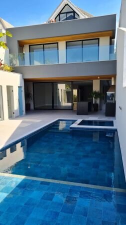 Casa na Barra da Tijuca 5 Quartos 420m2 Av. Albert Sabin