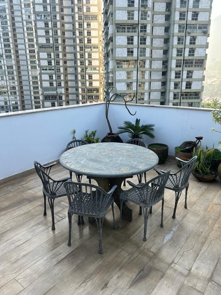 Cobertura 180m2 na Av. Niemeyer  2 Quartos - São Conrado