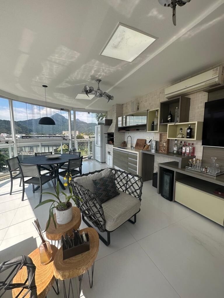 Cobertura na Barra da Tijuca 3 Quartos Av. do Pepê 196m2 Jardim Oceânico