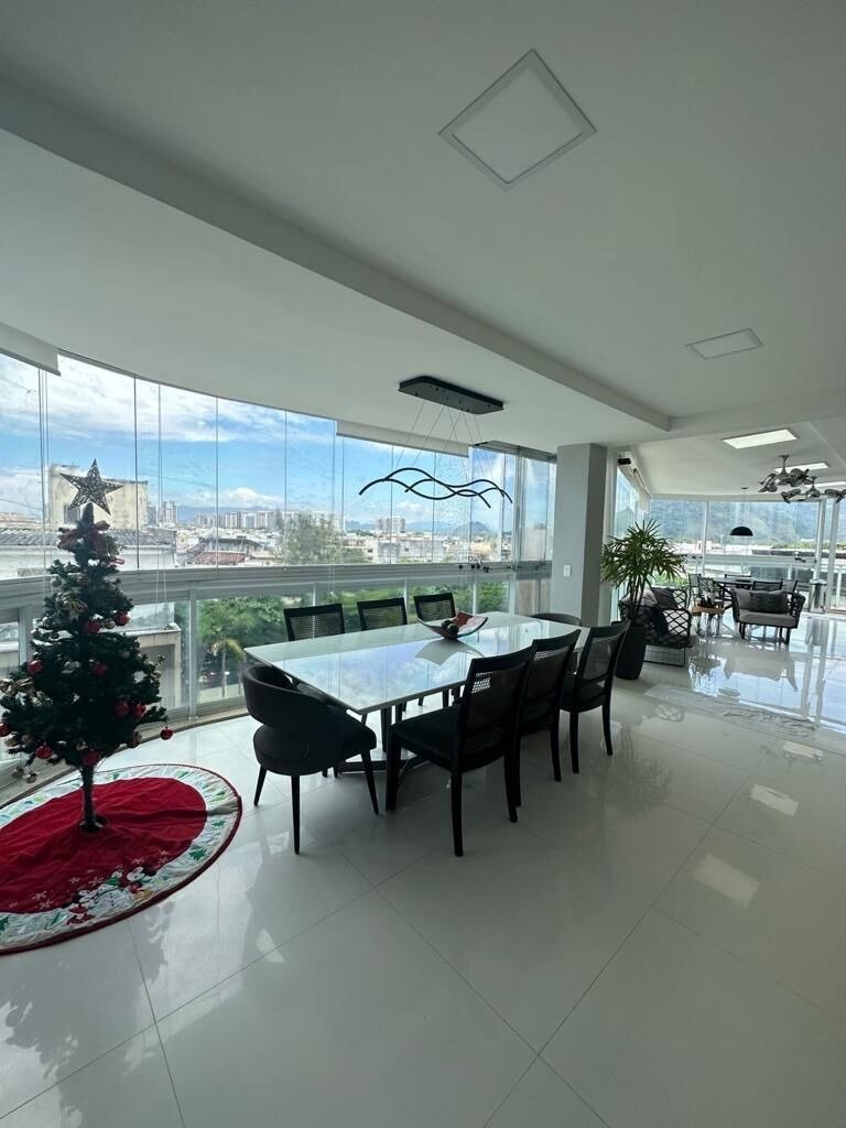 Cobertura na Barra da Tijuca 3 Quartos Av. do Pepê 196m2 Jardim Oceânico