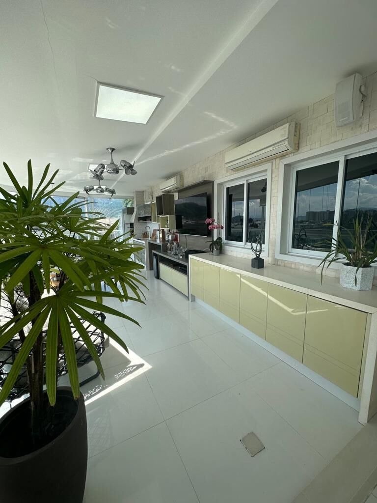 Cobertura na Barra da Tijuca 3 Quartos Av. do Pepê 196m2 Jardim Oceânico