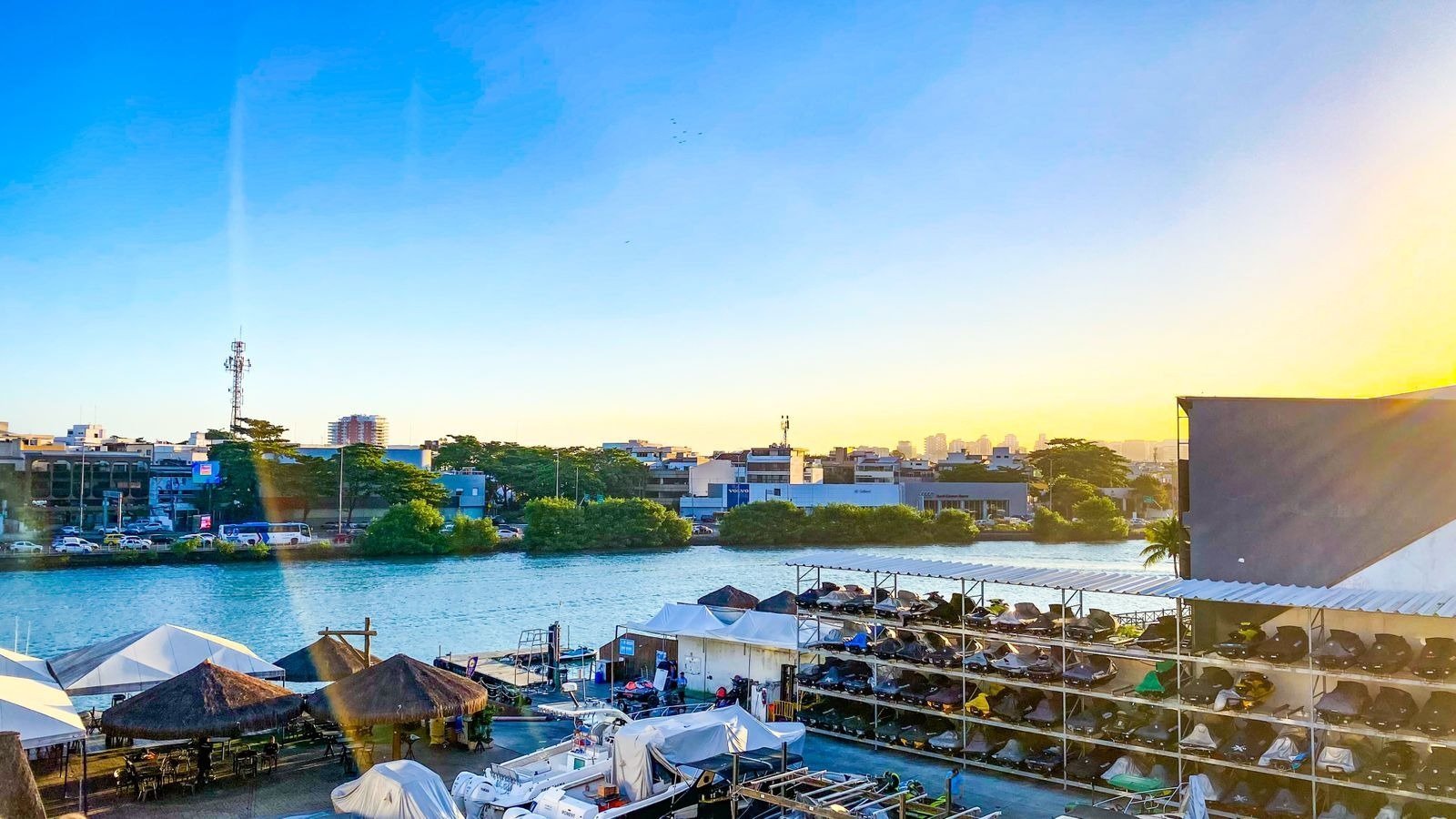 Cobertura na Barra da Tijuca 3 Quartos Estr. da Barra da Tijuca 187m2 Barrinha Villagio