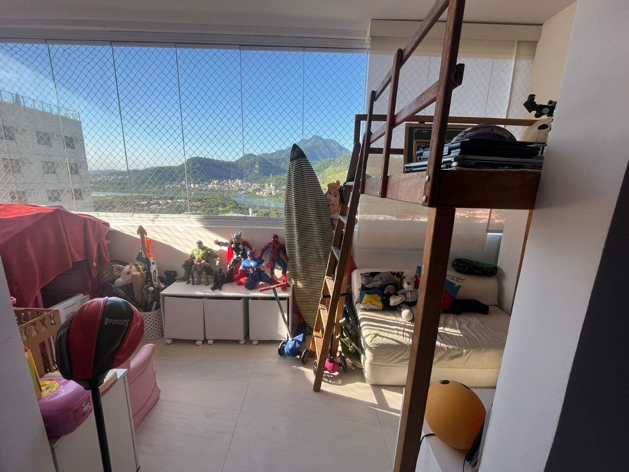 Cobertura na Barra da Tijuca 4 Quartos R. Jorn. Henrique Cordeiro 250m2 ABM Aloha