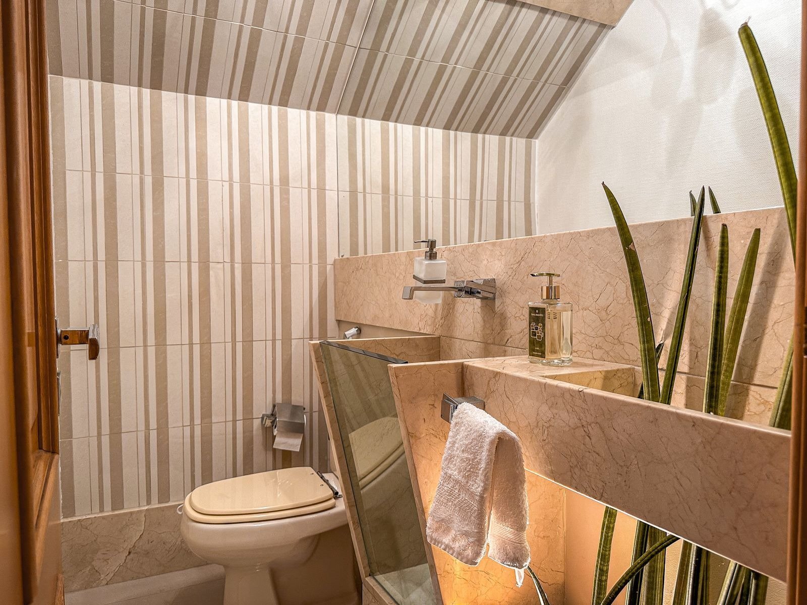 Cobertura na Barra da Tijuca 5 Quartos Av. Lúcio Costa 545m2 Jardim Oceânico