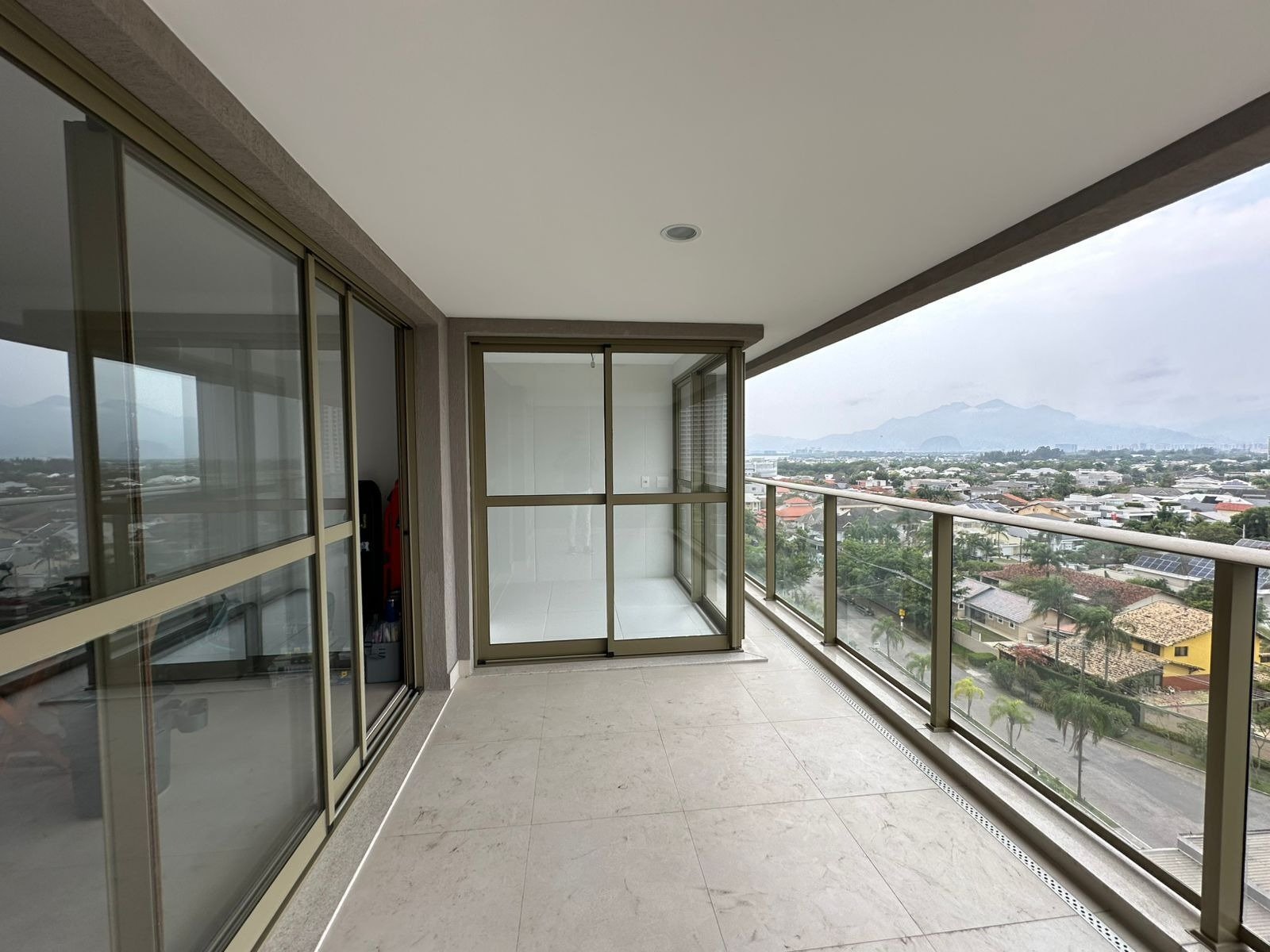 Apartamento na Barra da Tijuca 3 Quartos Av. Rosauro Estelita 120m2 Latitud