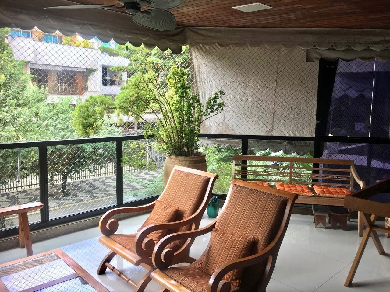 Apartamento na Barra da Tijuca 3 Quartos R. Cel. Eurico de Sousa 180m2 Jardim Oceânico