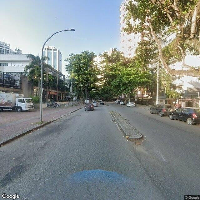 Casa na Barra da Tijuca 4 Quartos Av. das Américas 172m2 Jardim Saint Tropez